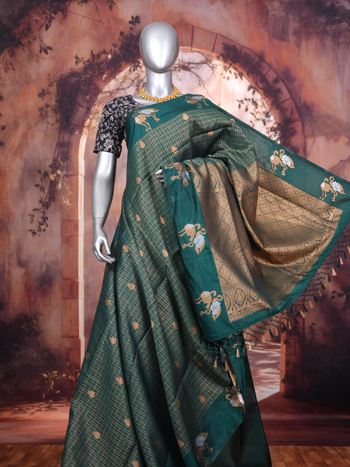 Bottle Green with Golden Pallu - Semi Tussar Saree