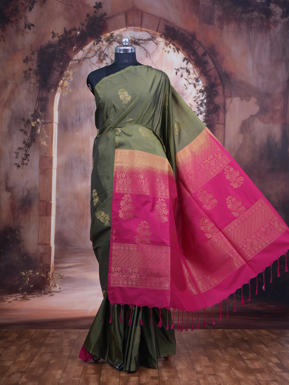 Mehendi Green With Pink Semi Silk Saree