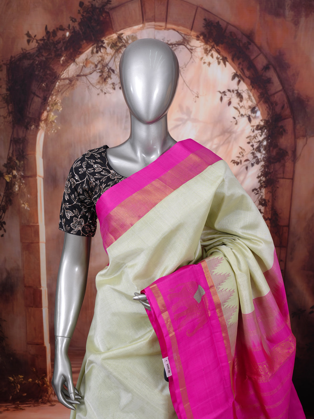 Elegant Pastel Green and Magenta Pure Silk Cotton Saree