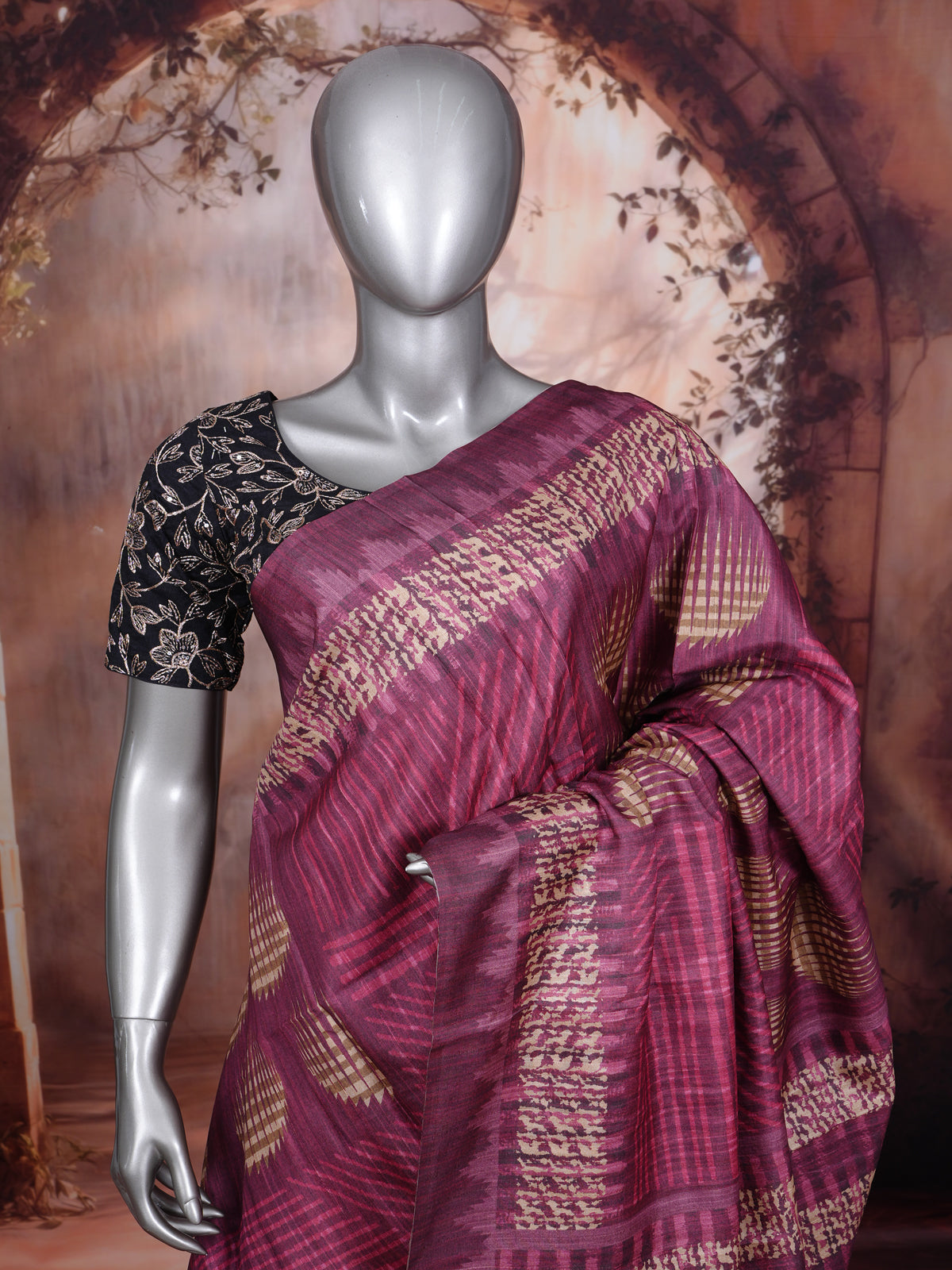 Wine Purple with Antique Gold Munthi Dola Silk Saree