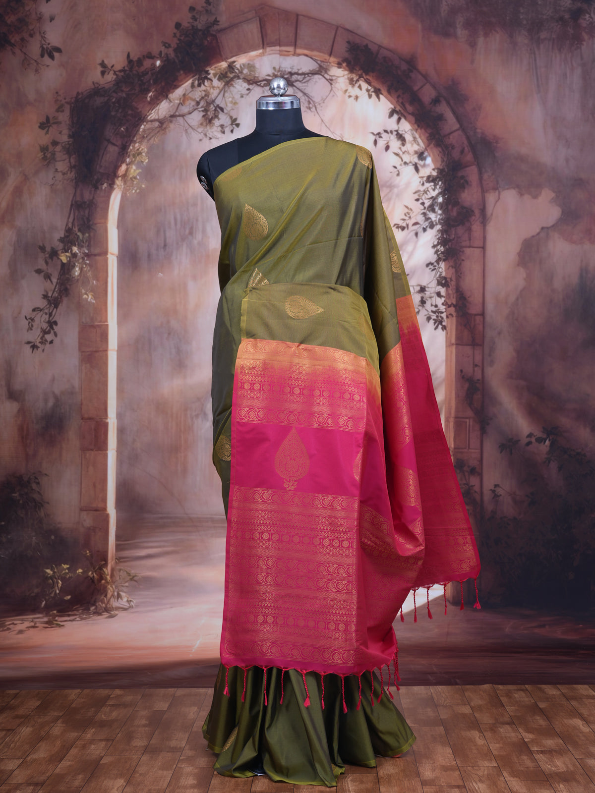 Mehendi Green With Pink Semi Silk Saree
