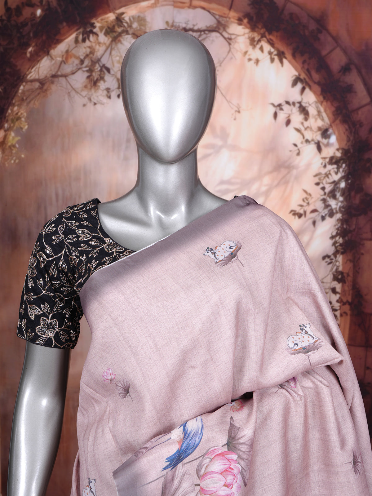 Pastel Mauve with Multicolor Munthi  Dola Silk Saree