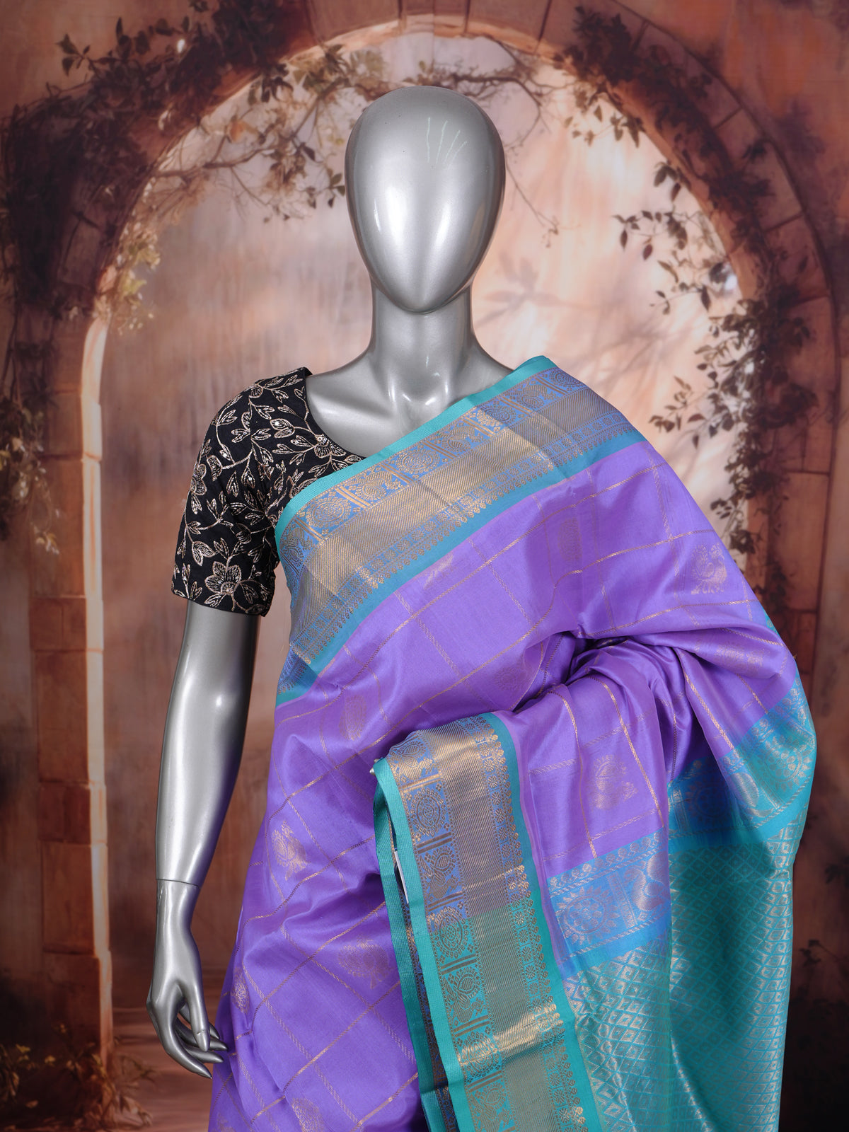 Elegant Pure Silk Cotton Saree in Lavender and Turquoise Blue
