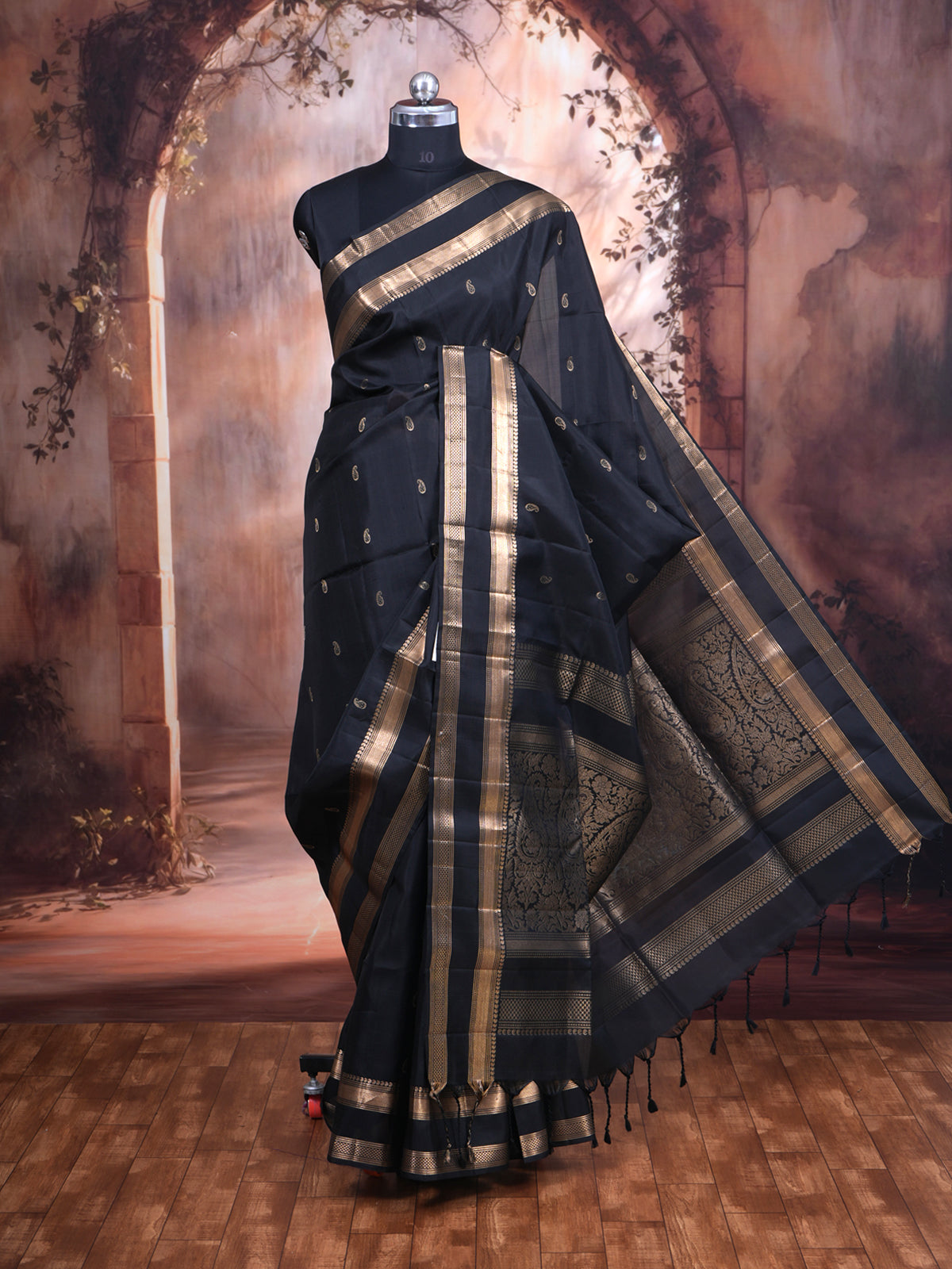 Black with Gold - Pure Kanchipuram Silk Saree
