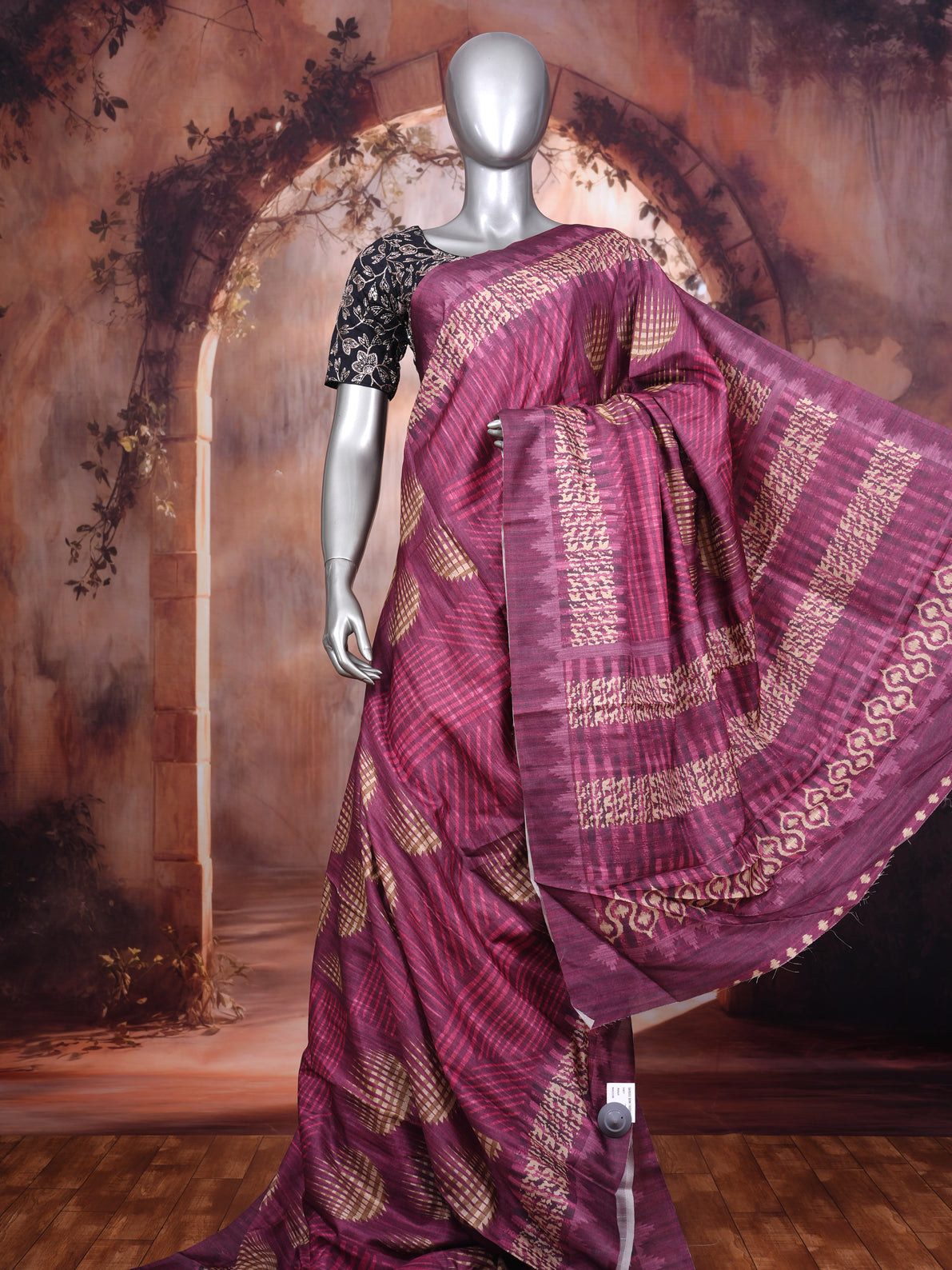 Wine Purple with Antique Gold Munthi Dola Silk Saree