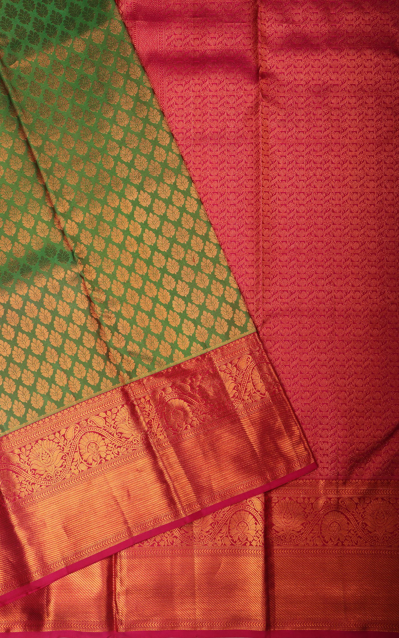 Pure Kanjivaram Silk Saree Light Green and Pink with allover Zari Brocade Weaves and Zari Woven Border